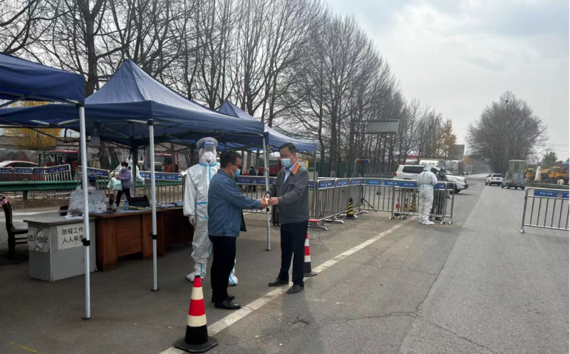 情系職工暖人心 送藥上門(mén)顯真情 &mdash;&mdash;集團(tuán)工會(huì)為工投公司職工緊急采購(gòu)應(yīng)急藥物